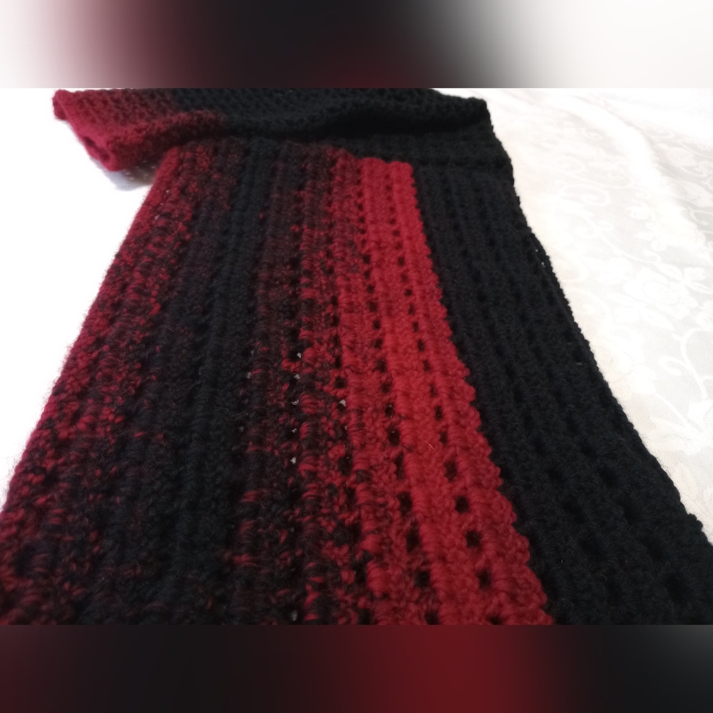 Handmade Knit Long Sleeve - Picture 6 of 15
